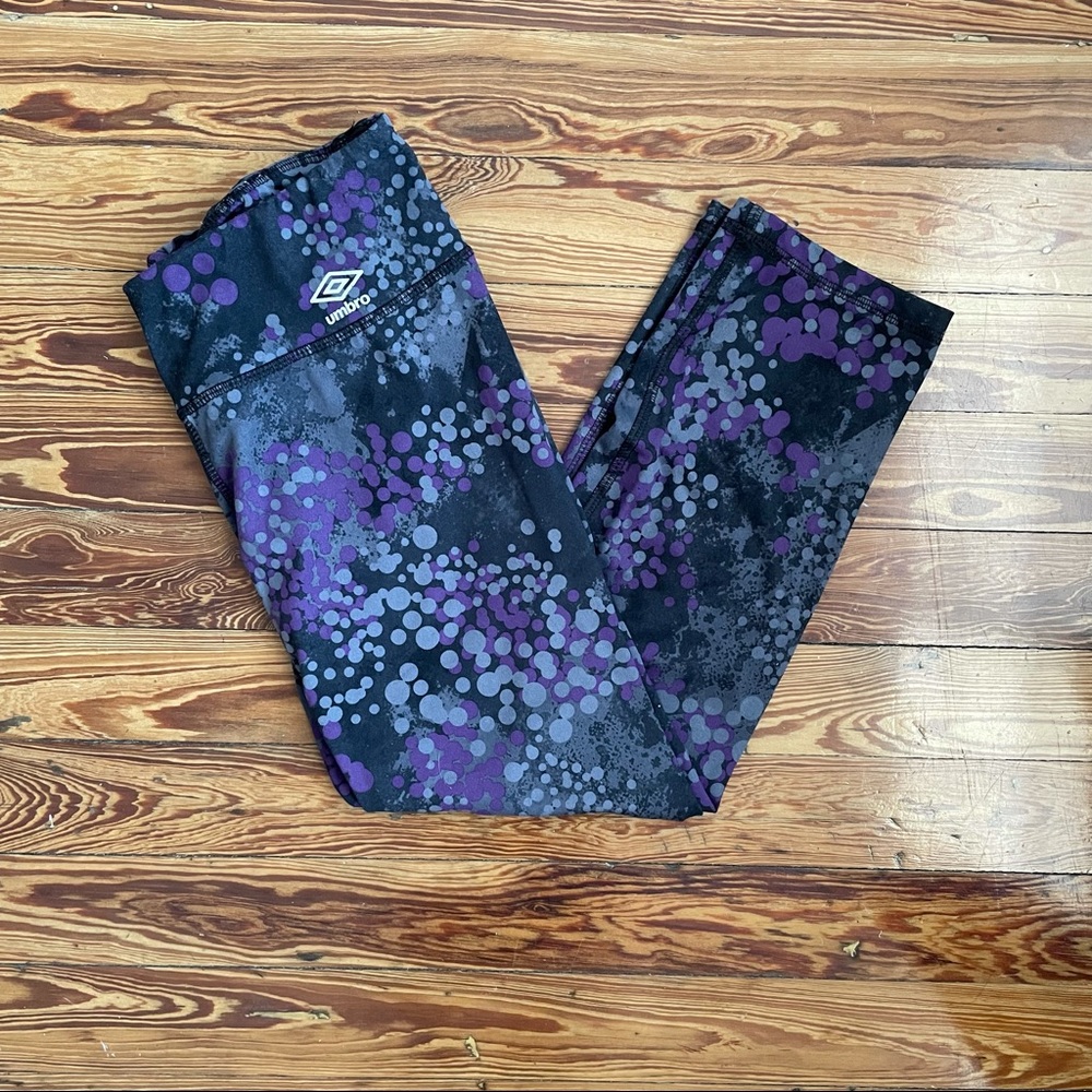 Umbro Black and Purple Printed Workout Leggings